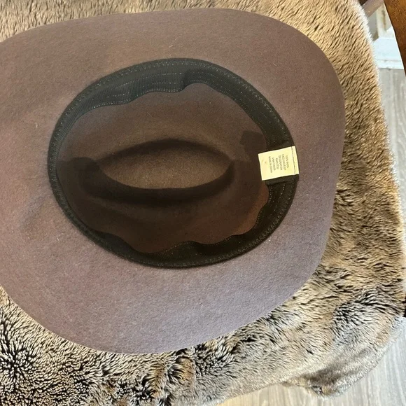 Brown Wool Brimmed Panama Hat- One size Amazon.com: XIXIDIAN Women Wide Brim Warm Wool Fedora Hat  main image 2